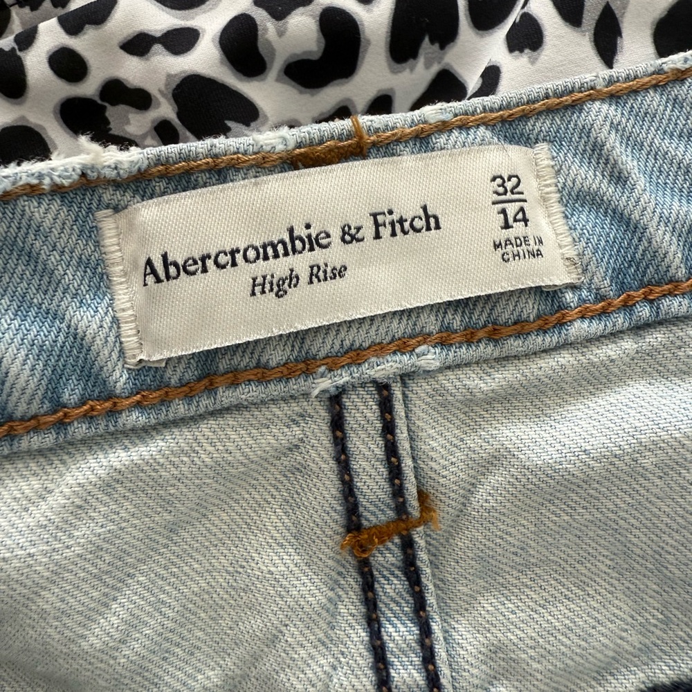 High Rise Denim Mini Skirt - Picture 3 of 3